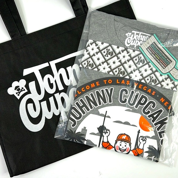 NEW Johnny Cupcakes NextHome Welcome To Las Vegas Nevada 2019 Tee Shirt Medium - Picture 10 of 10